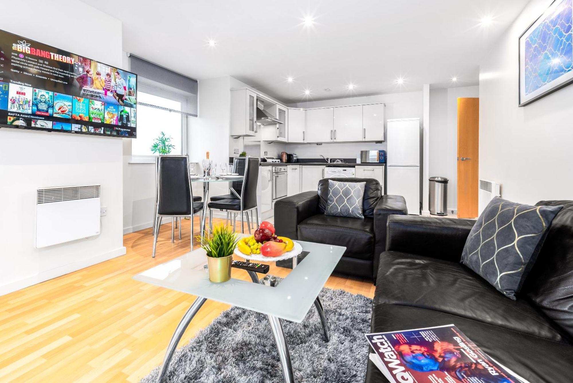 City Centre Apartment - 2 Bedroom - Secure Parking - Top Rated - 201M Бирмингам Екстериор снимка